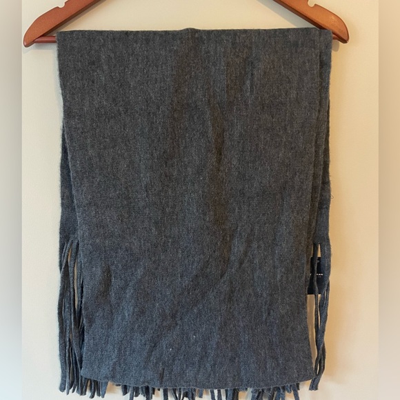 Lucky Brand Gray Fringe Scarf Brand New with Tags - Picture 3 of 9